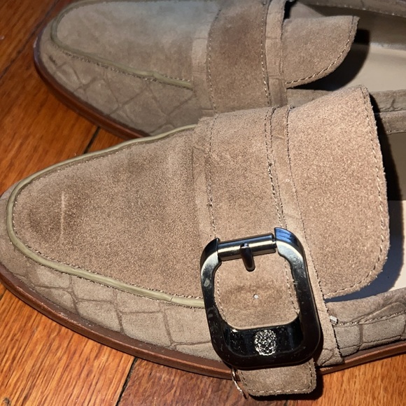 Vince Camuto Flats - Picture 5 of 7